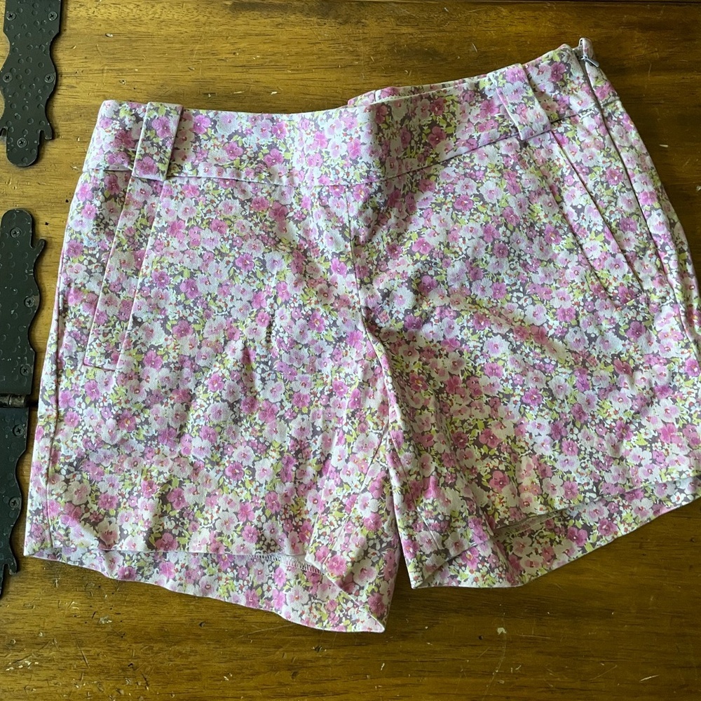 J.Crew x Liberty Art Fabrics pink floral chino shorts women's size 2